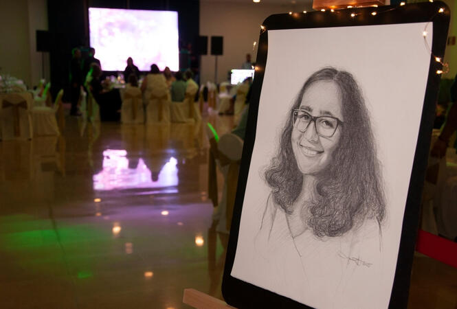 Retratos profesionales con gráfito.